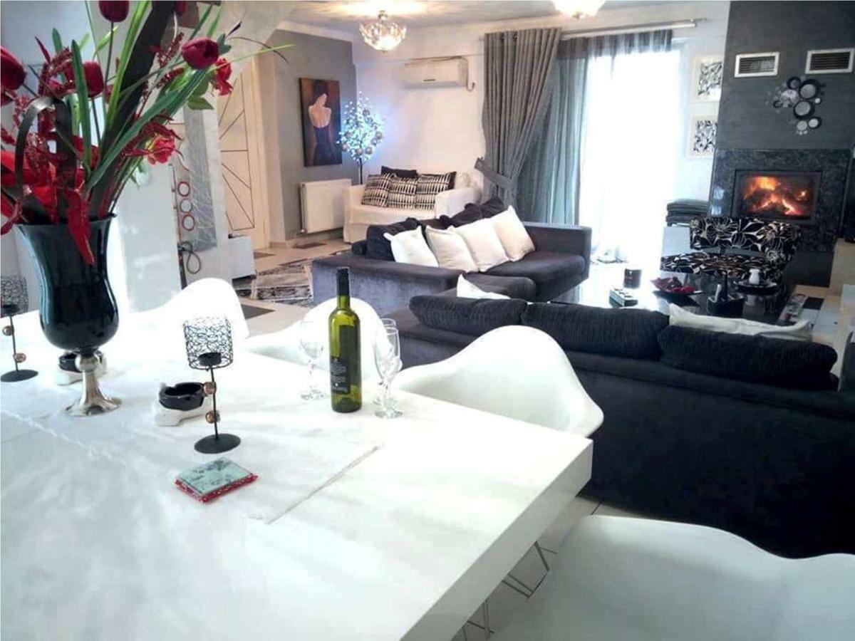 Apartamento Greek Hospitality 2 Atenas Exterior foto