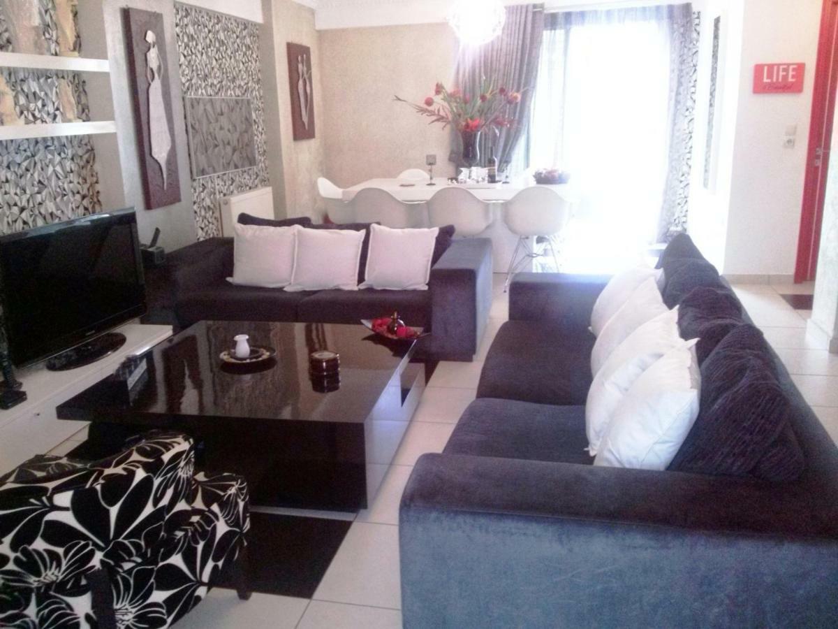 Apartamento Greek Hospitality 2 Atenas Exterior foto