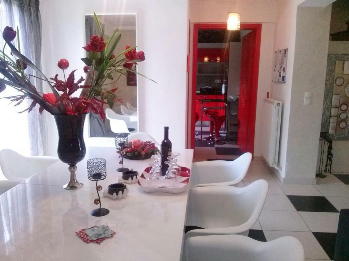 Apartamento Greek Hospitality 2 Atenas Exterior foto